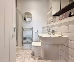 Photo 22- click for photo gallery